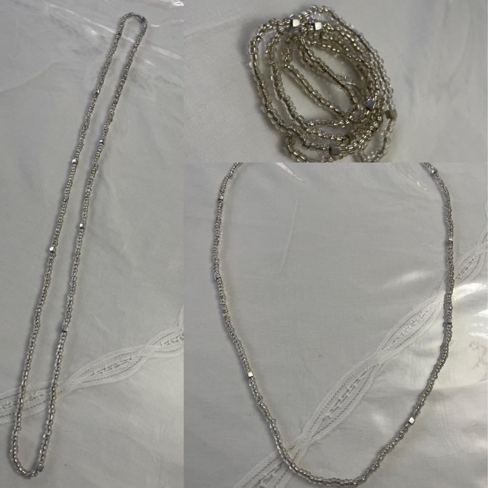 Beautiful vintage Beaded Necklace
